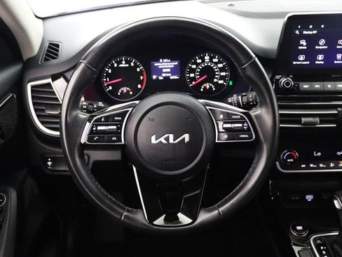 Used 2023 Kia Seltos EX AWD/4WD image 18