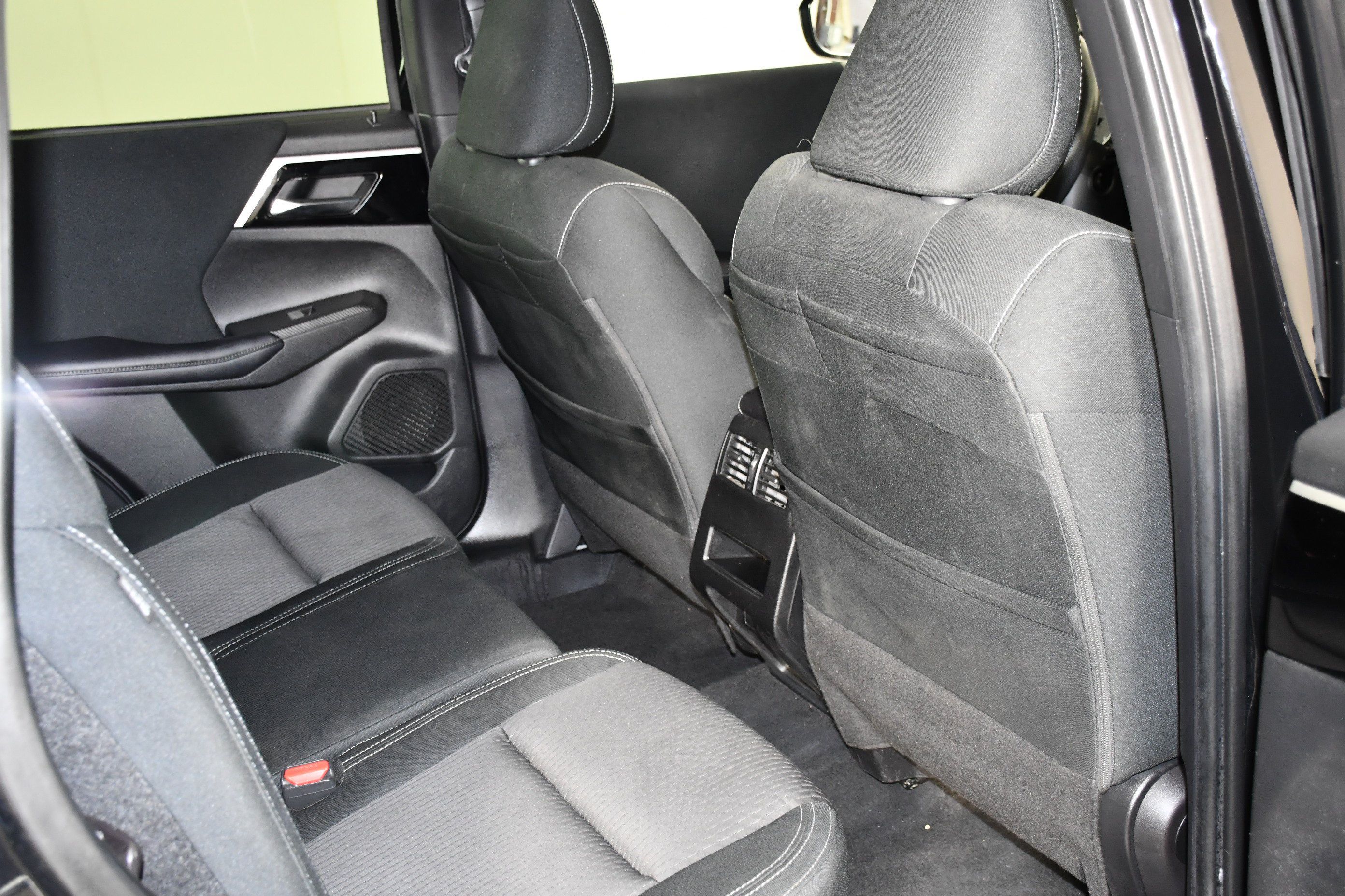 Used 2022 Mitsubishi Outlander ES AWD/4WD image 33