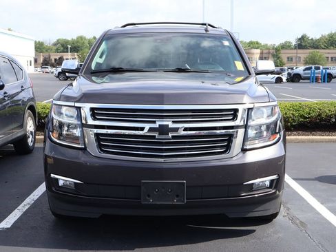 Used 2017 Chevrolet Suburban Premier AWD/4WD image 2