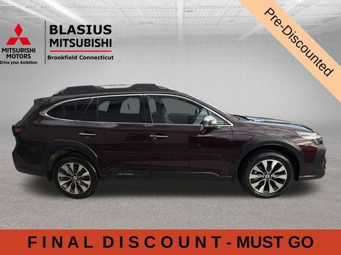 Used 2023 Subaru Outback Touring XT AWD/4WD image 4