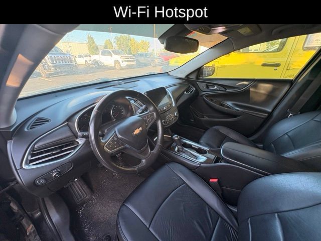 Used 2017 Chevrolet Malibu Premier FWD image 10
