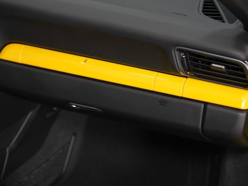 Used 2019 Porsche 911 Speedster RWD image 36