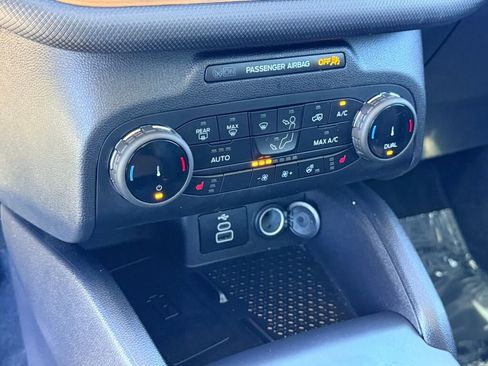 Used 2023 Ford Bronco Sport Outer Banks w/ Tech Package image 24