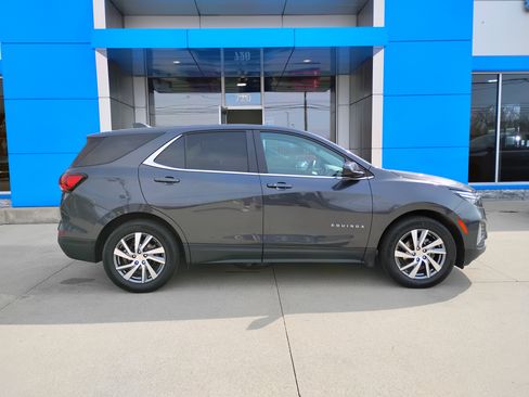 Used 2023 Chevrolet Equinox LT image 34