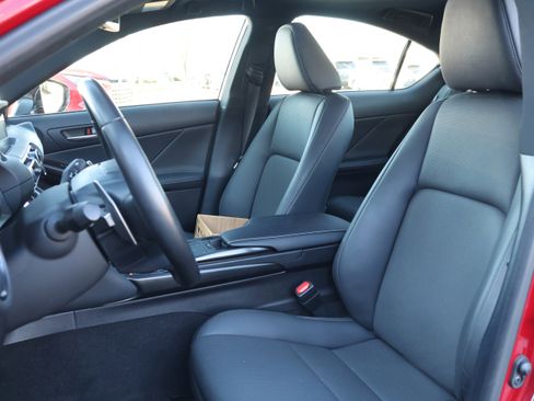 Used 2025 Lexus IS 300 w/ Comfort Package image 32