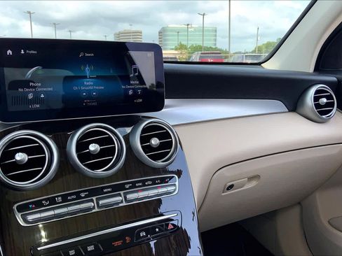 Used 2022 Mercedes-Benz GLC 300 image 67