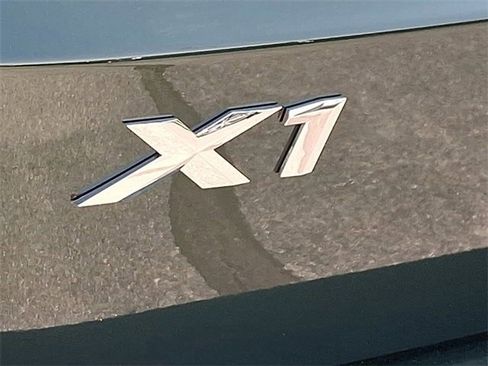 Certified 2025 BMW X1 xDrive28i w/ Convenience Package image 19
