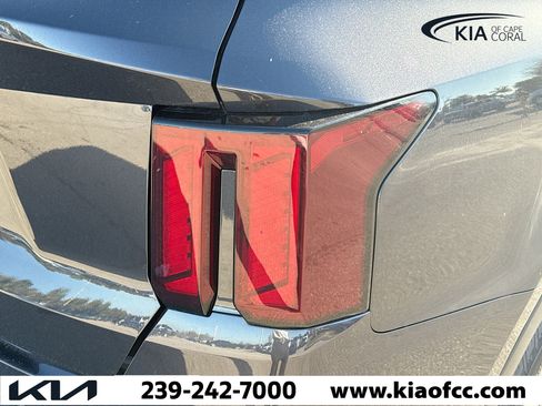 New 2026 Kia Sorento LX image 10