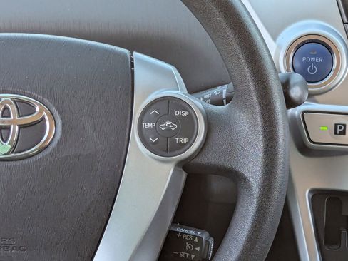 Used 2012 Toyota Prius V Three image 18