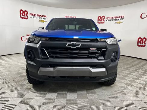 Used 2024 Chevrolet Colorado Trail Boss w/ Advanced Trailering Package AWD/4WD image 2