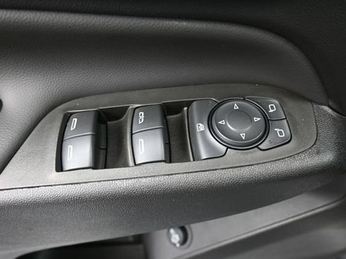 Used 2024 Chevrolet Equinox LT FWD image 20