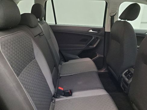 Used 2021 Volkswagen Tiguan S FWD image 19