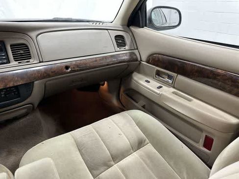 Used 2005 Mercury Grand Marquis GS RWD image 13
