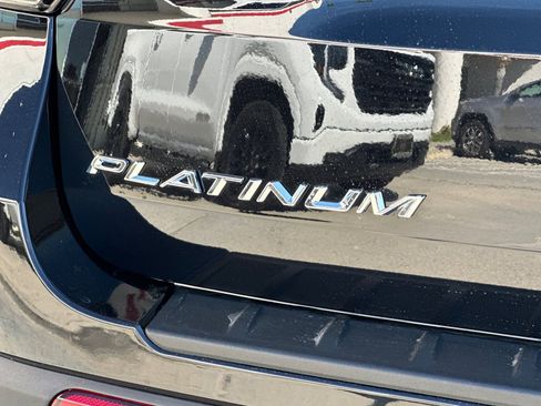 Used 2025 Ford Explorer Platinum w/ LUX Leather Package image 28