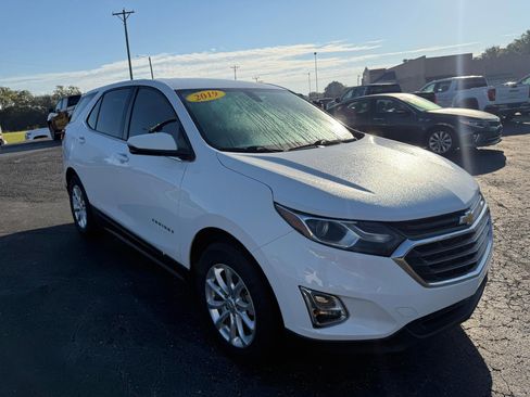 Used 2019 Chevrolet Equinox LT image 1