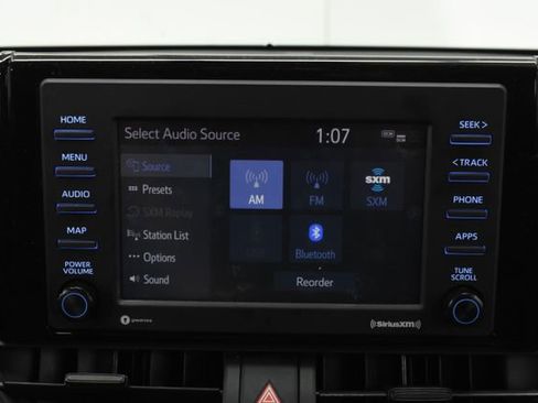 Used 2020 Toyota RAV4 LE image 31