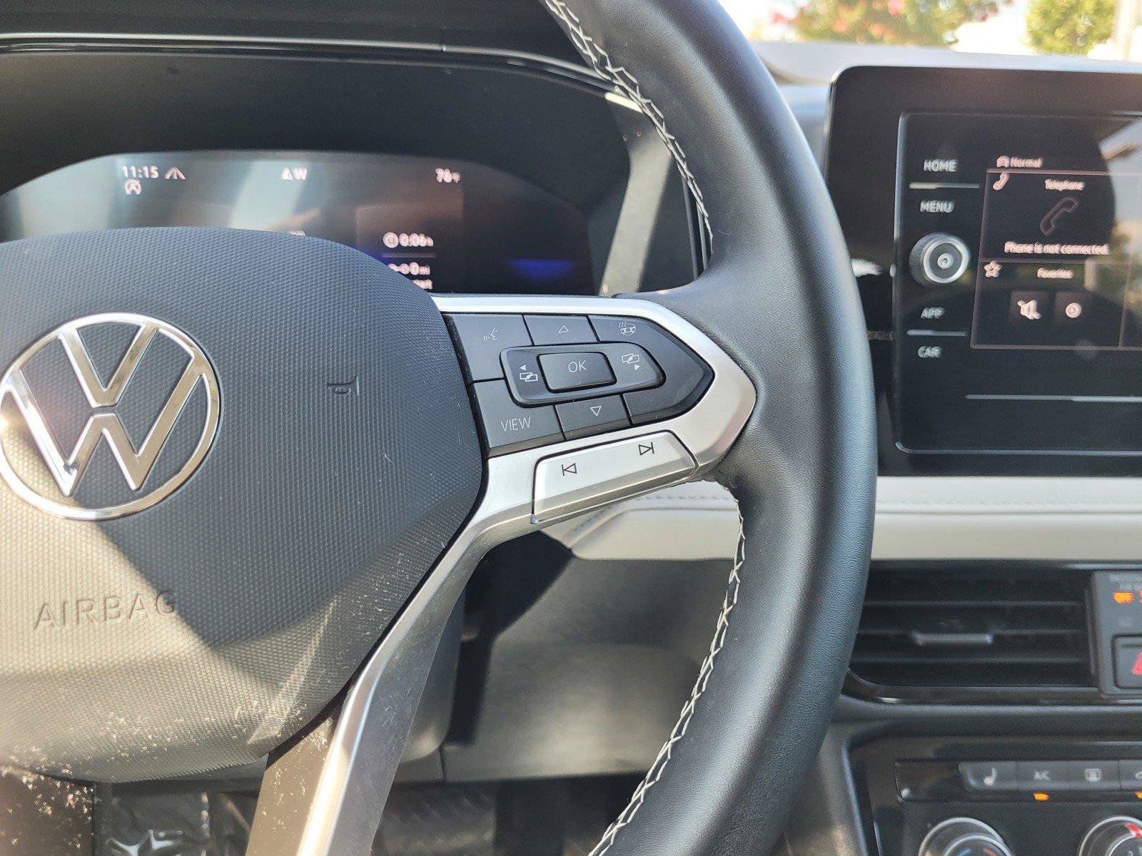 Certified 2025 Volkswagen Taos S AWD/4WD image 33