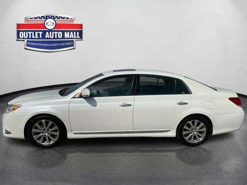 Used 2012 Toyota Avalon Limited FWD image 6
