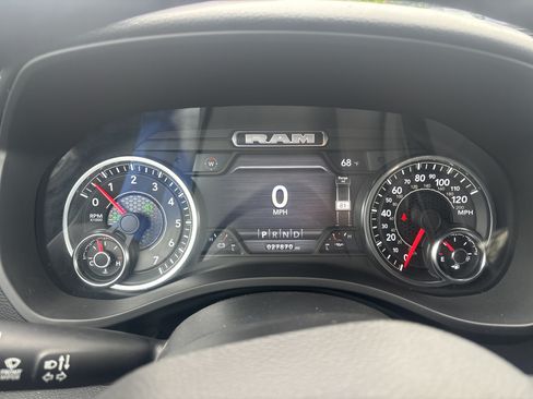 Used 2022 RAM 1500 Big Horn AWD/4WD image 21