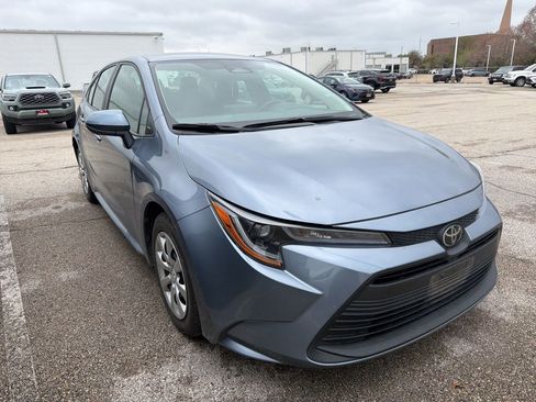 Used 2024 Toyota Corolla LE image 2