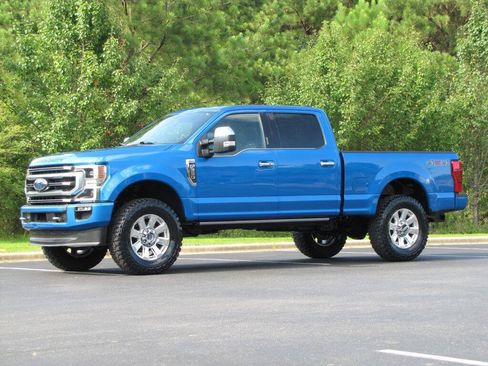 Used 2021 Ford F350 Platinum AWD/4WD image 3