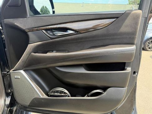 Used 2015 Cadillac Escalade ESV Platinum AWD/4WD image 13
