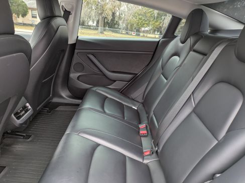 Used 2022 Tesla Model 3 Performance image 17