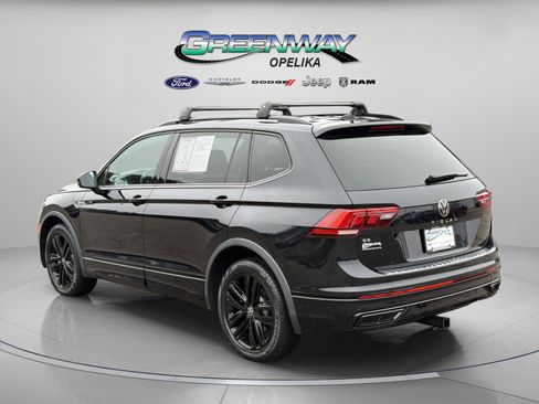 Used 2022 Volkswagen Tiguan SE R-Line image 14