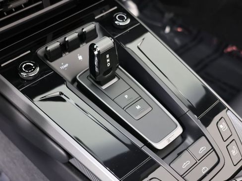 Used 2026 Porsche 911 Carrera image 6