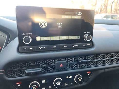 Certified 2023 Honda HR-V Sport image 16