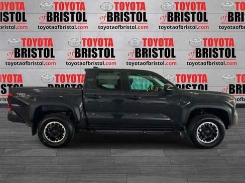 New 2026 Toyota Tacoma 4x4 Double Cab image 2