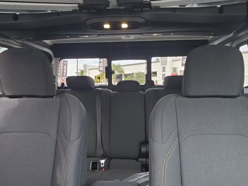 New 2026 Jeep Gladiator Sport image 28