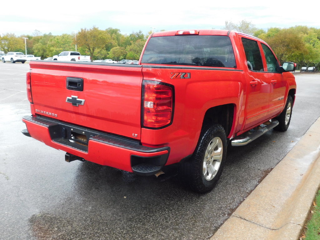 Used 2018 Chevrolet Silverado 1500 LT w/ All Star Edition AWD/4WD image 4