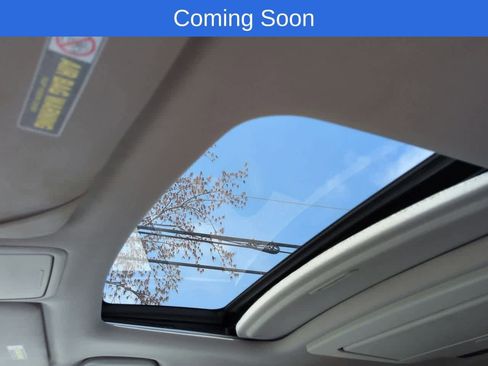Used 2012 Honda Odyssey Touring Elite image 19