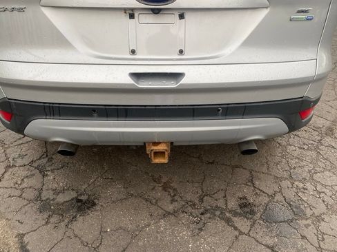 Used 2014 Ford Escape SE w/ Leather Comfort Package AWD/4WD image 4