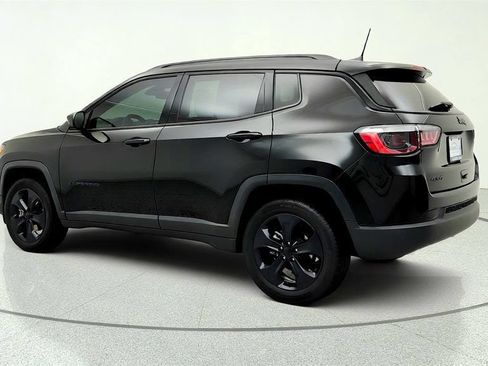 Used 2021 Jeep Compass Latitude AWD/4WD image 7