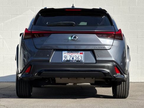 Used 2025 Lexus UX 300h FWD w/ Accessory Package (Z1) image 8