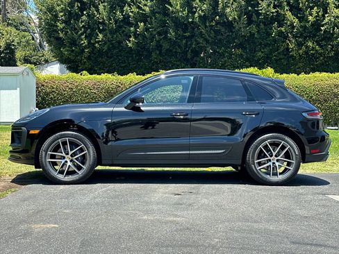 New 2026 Porsche Macan AWD/4WD image 2
