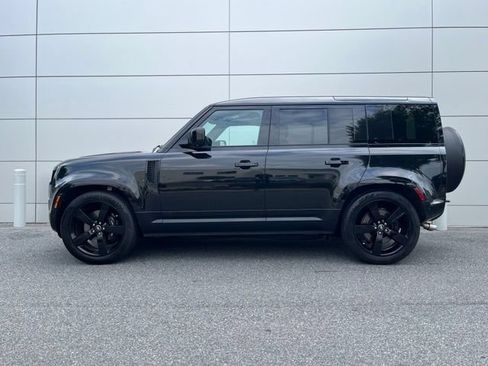 Used 2025 Land Rover Defender 110 V8 AWD/4WD image 5