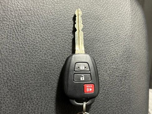 Used 2023 Toyota Tacoma SR image 36