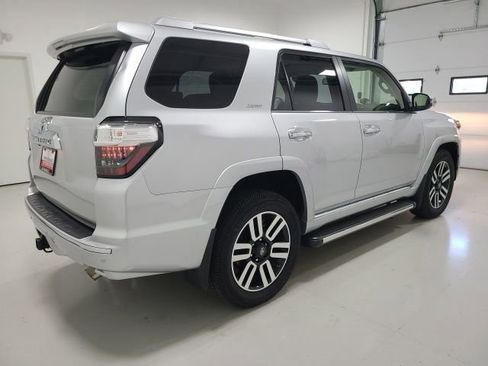 Used 2017 Toyota 4Runner Limited AWD/4WD image 6