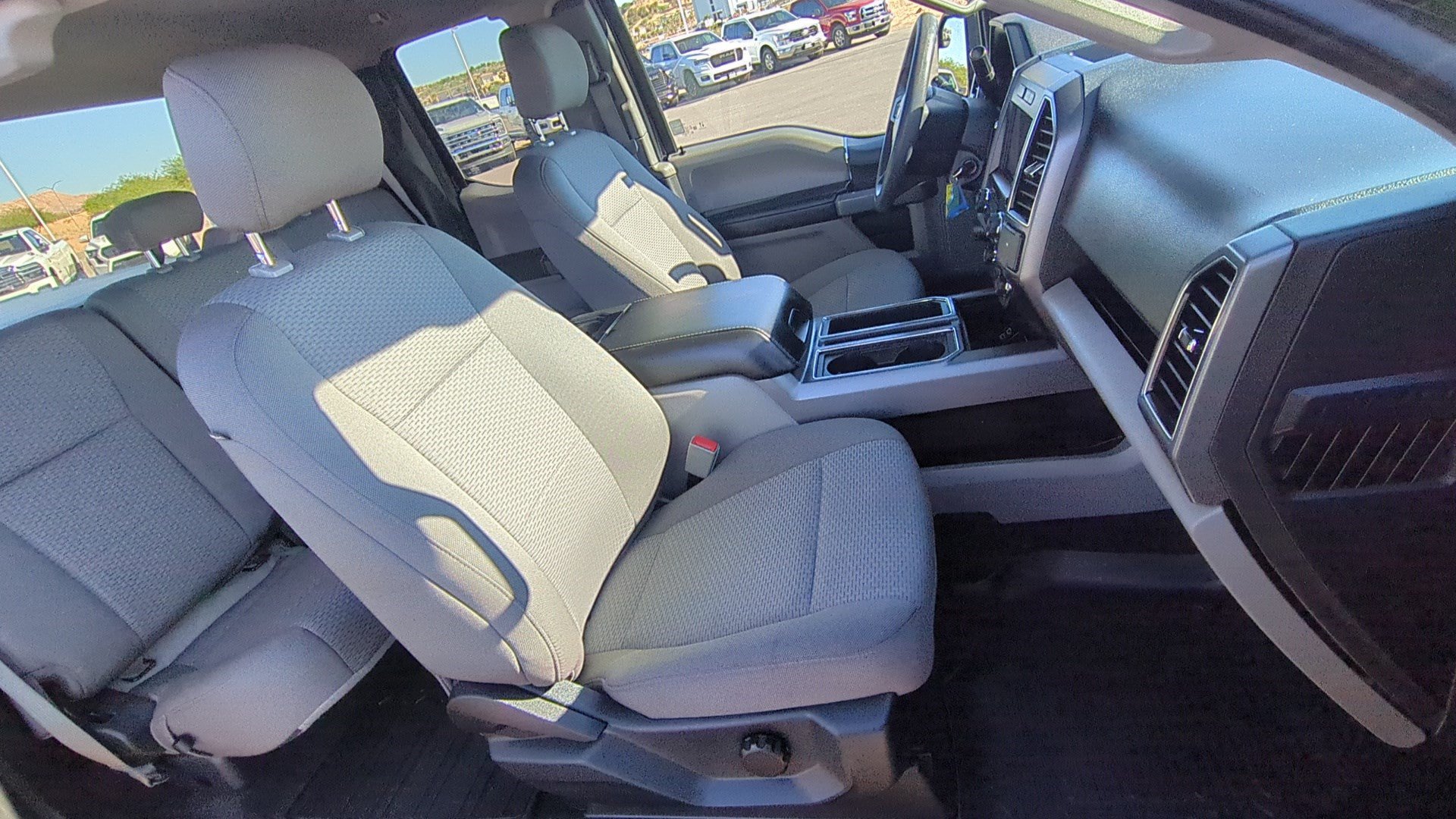 Used 2020 Ford F150 XLT w/ Trailer Tow Package RWD image 31