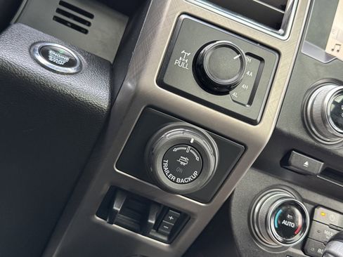 Used 2018 Ford F150 Limited w/ Trailer Tow Package image 34