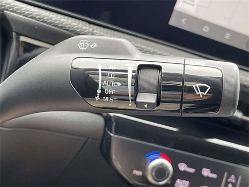New 2025 Kia EV6 Wind image 31