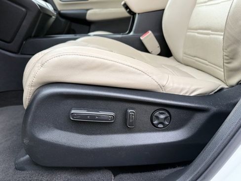 Used 2017 Honda CR-V EX-L image 14