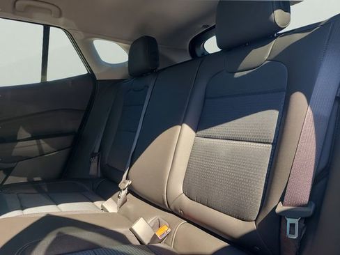 New 2026 Chevrolet Trax LT w/ Midnight Edition FWD image 9