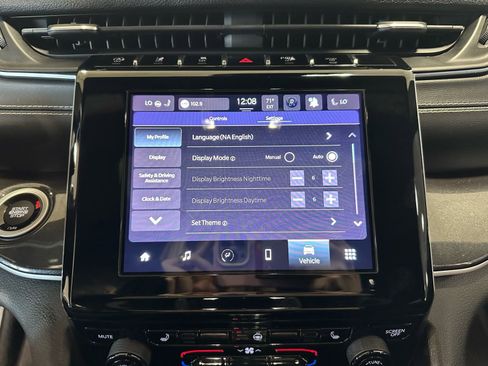 Used 2021 Jeep Grand Cherokee L Laredo image 26