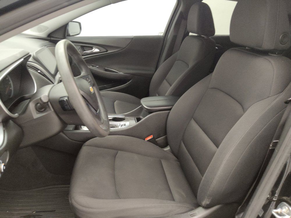Used 2022 Chevrolet Malibu LT FWD image 17