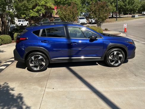 Used 2024 Subaru Crosstrek 2.5i Limited AWD/4WD image 11