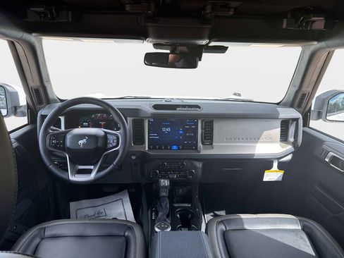 Used 2025 Ford Bronco Outer Banks image 16